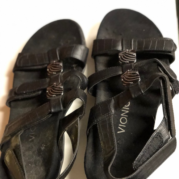 vionic velcro shoes